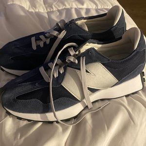 New balance size 9 1/2 perfect condition
